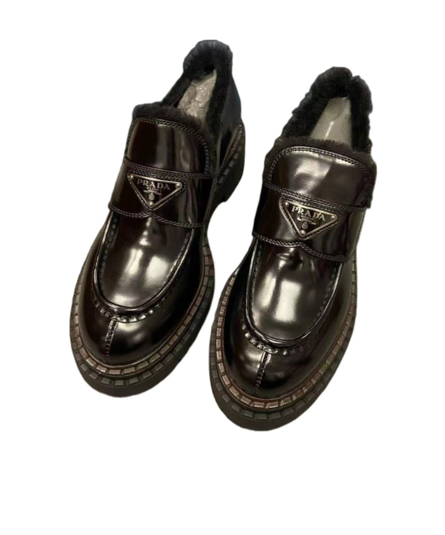 Prada Round Head Loafer Shoes In Black