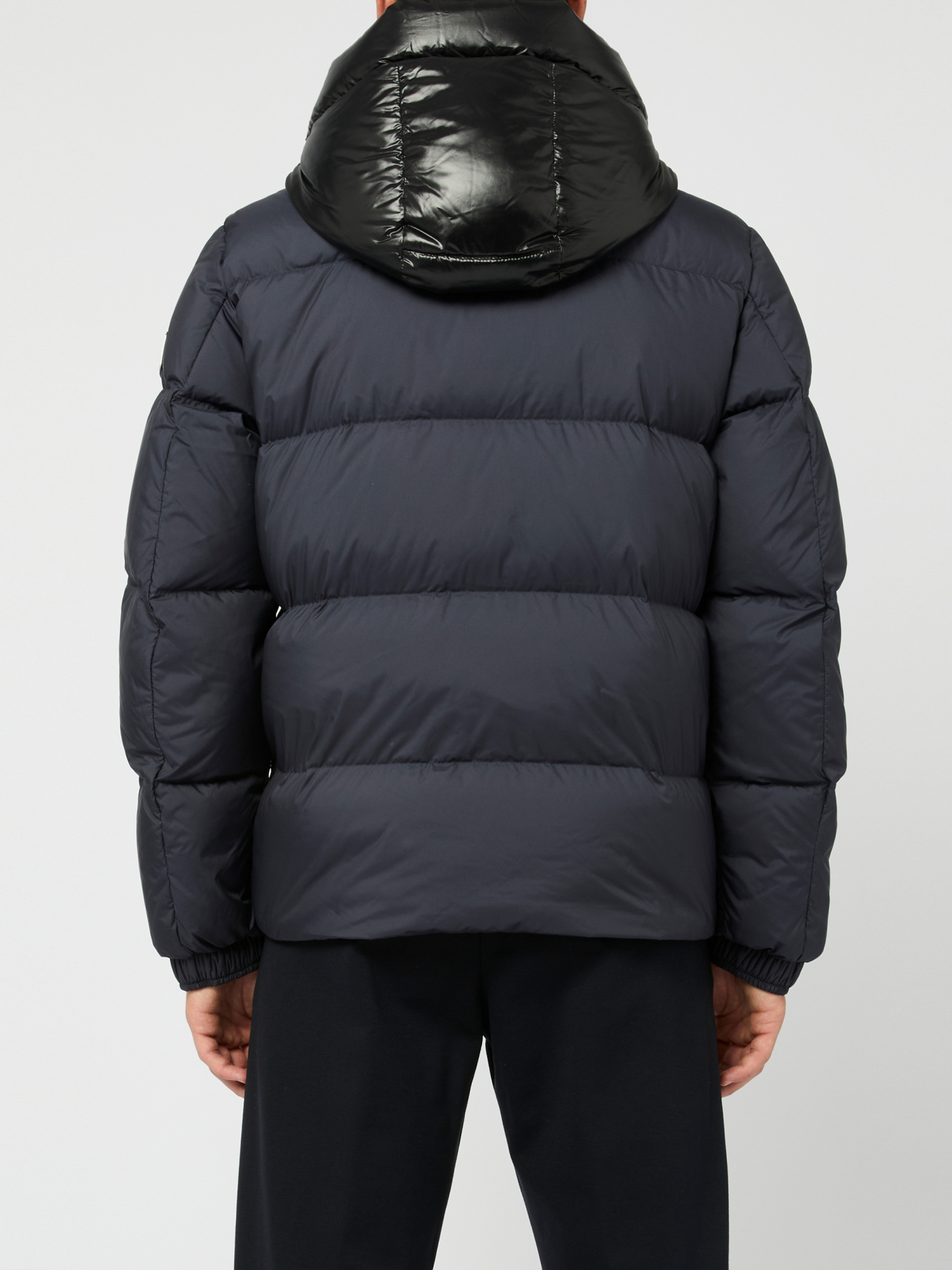 Duvetica Navy Blue Puffer Jacket In Black