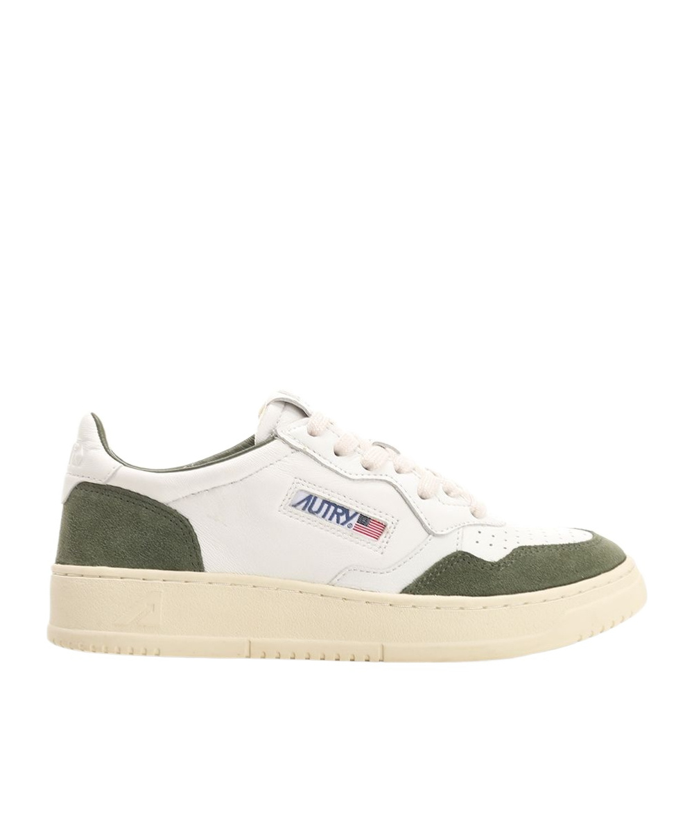 Autry Medalist Sneakers In White