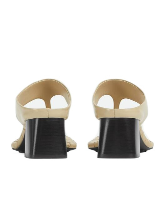 Bottega Veneta Marella Leather Thong Slide Sandals In Nude