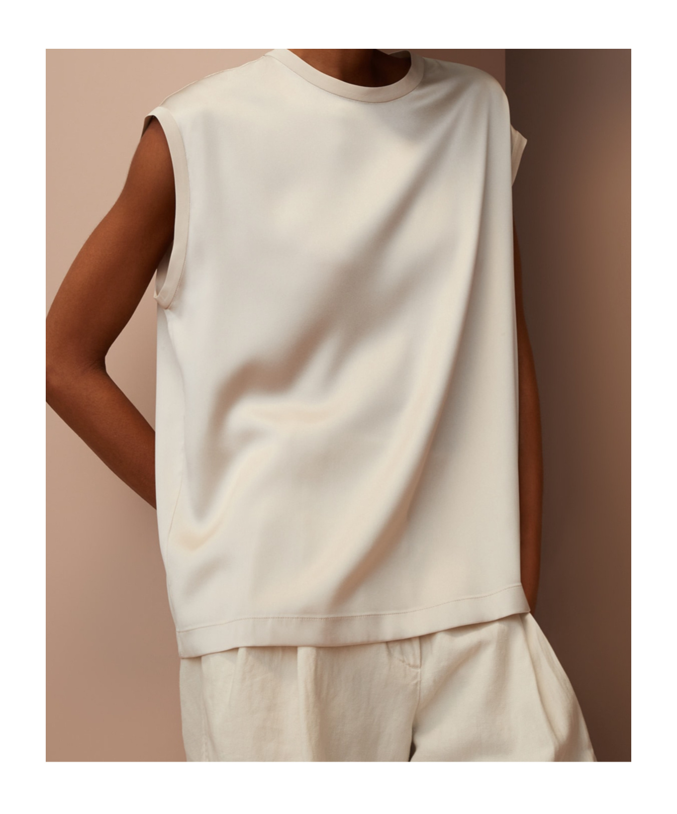 Brunello Cucinelli Cap-sleeve Satin-finish Blouse In Nude