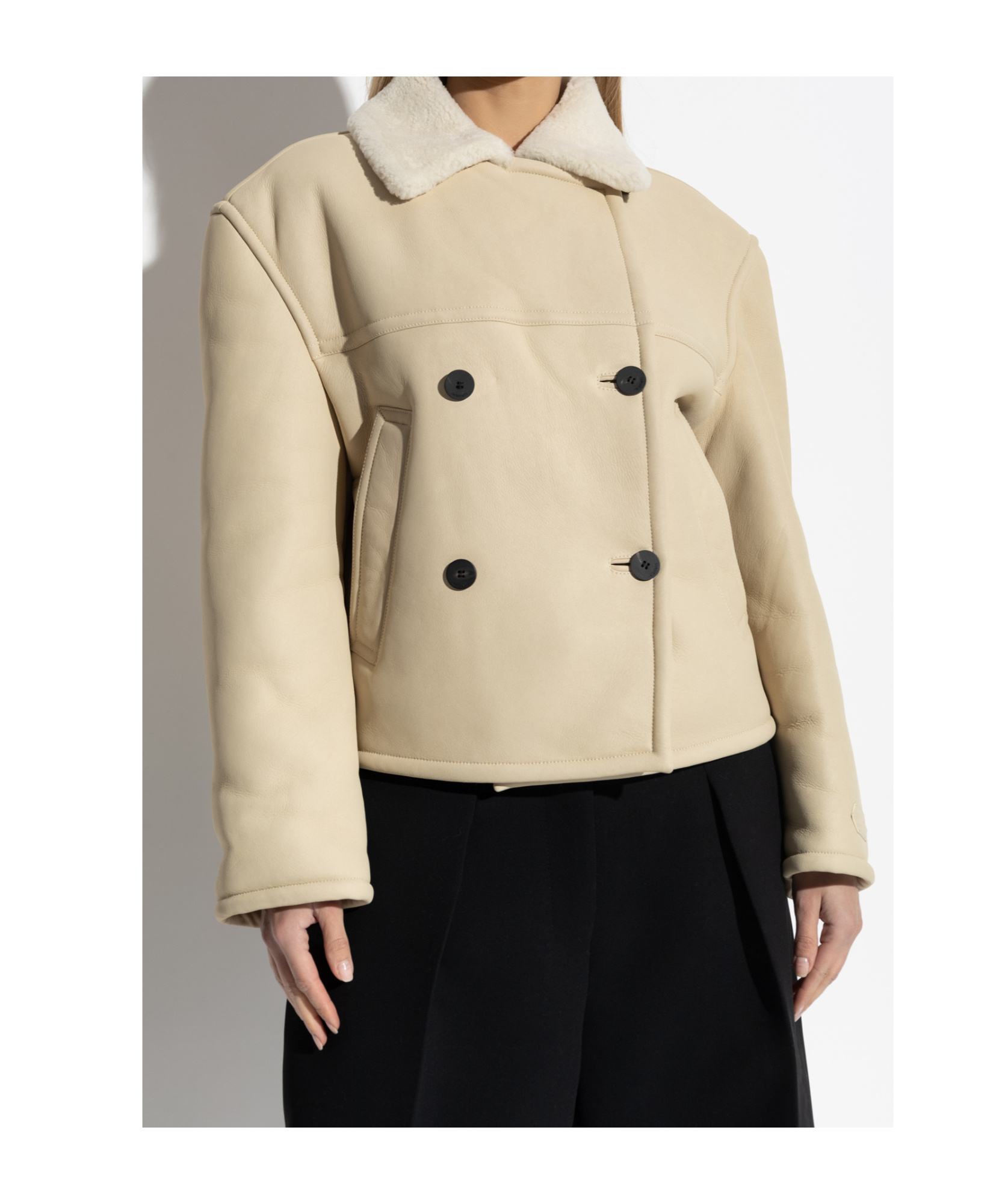 Jacquemus The Mojave Double-breasted Shearling Coat In Nude
