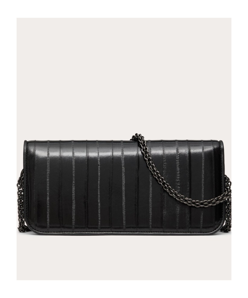 Valentino Loc1 Shoulder Bag In Black