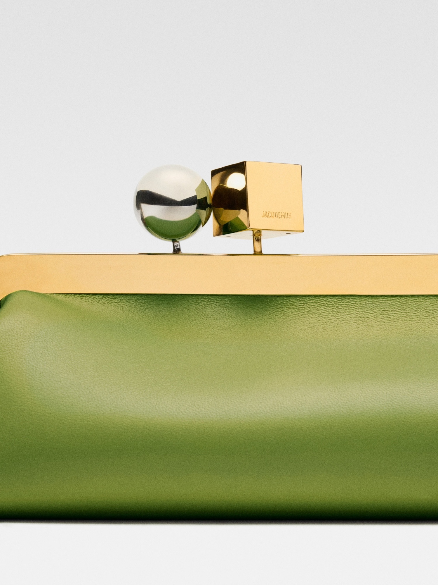 Jacquemus The Salon Structural Clutch Bag In Green