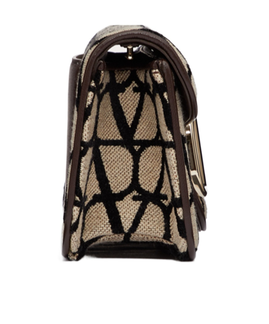 Valentino Schultertasche Mit Monogramm In Nude