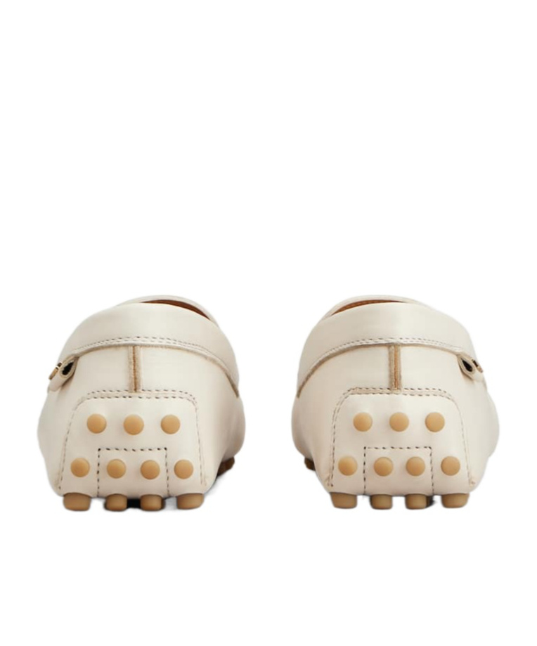 Tod's Round-head Minoccasin-bean Shoes In Nude