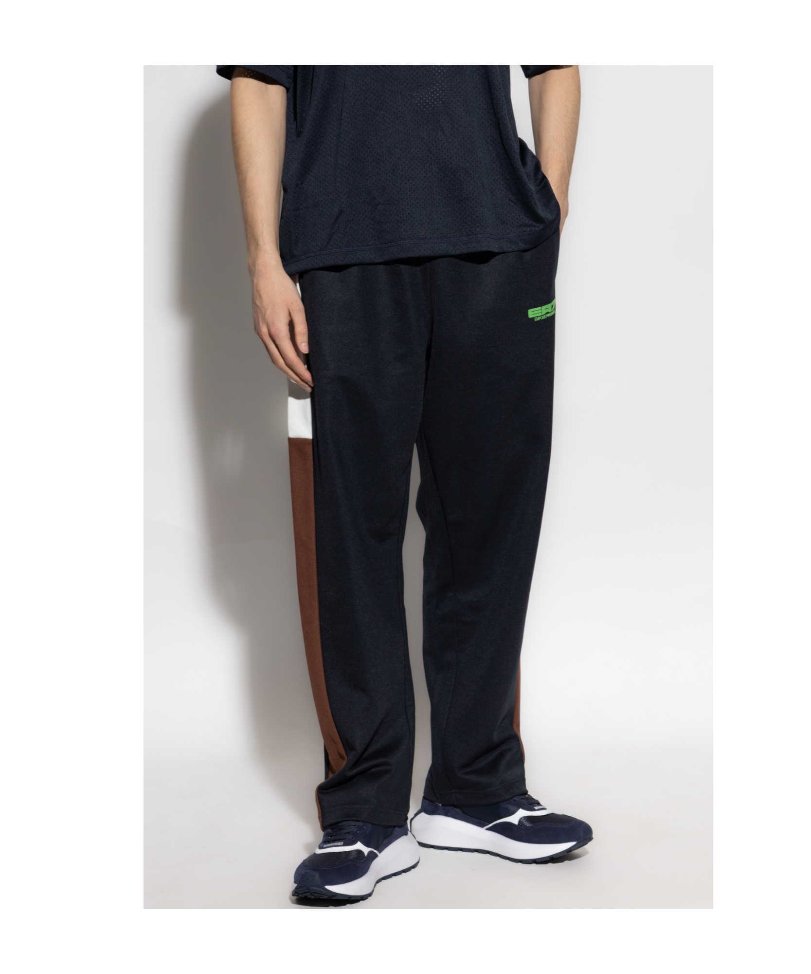 Ea7 Elastic Waist Casual Pants In Black