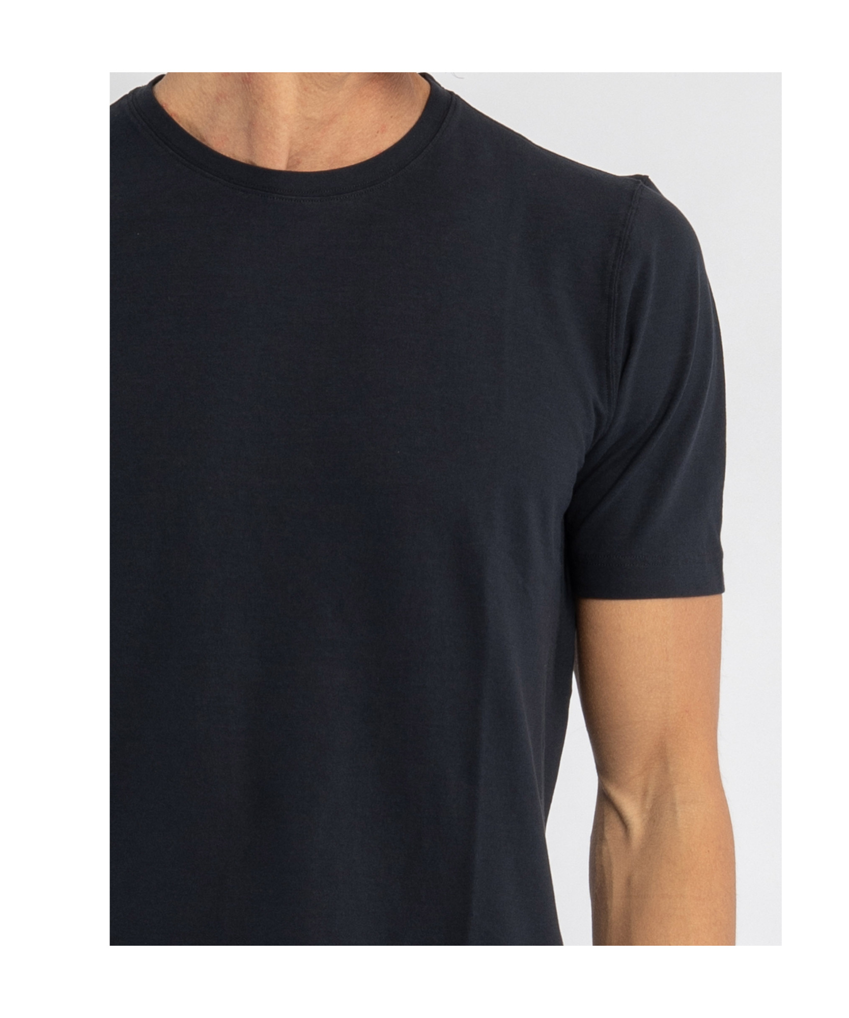 Gran Sasso T-shirt M/c Retta In Filo Cotone Organico T-shirt In Black