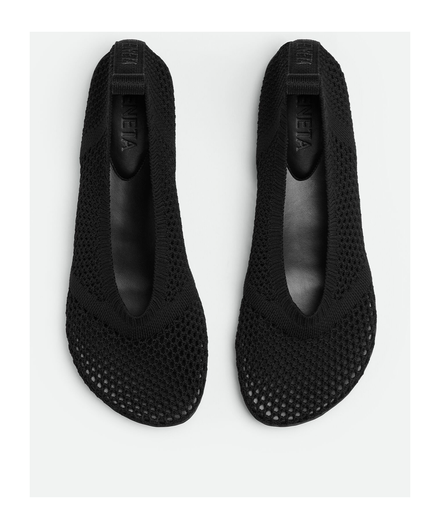 Bottega Veneta Elegant And Versatile Black Knit Sandals For Women In Black