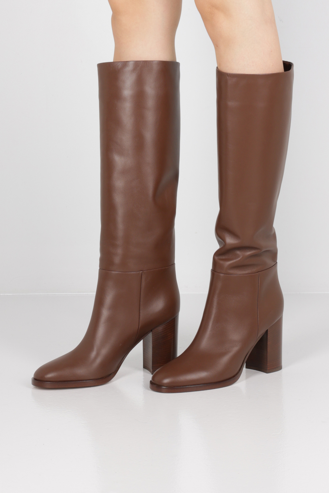 Gianvito Rossi Thick-heeled Boots In Brown