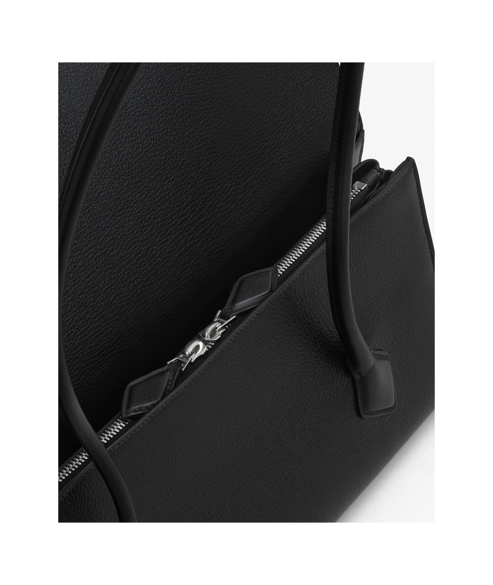 Alaïa Le Teckel Shoulder Bag In Black