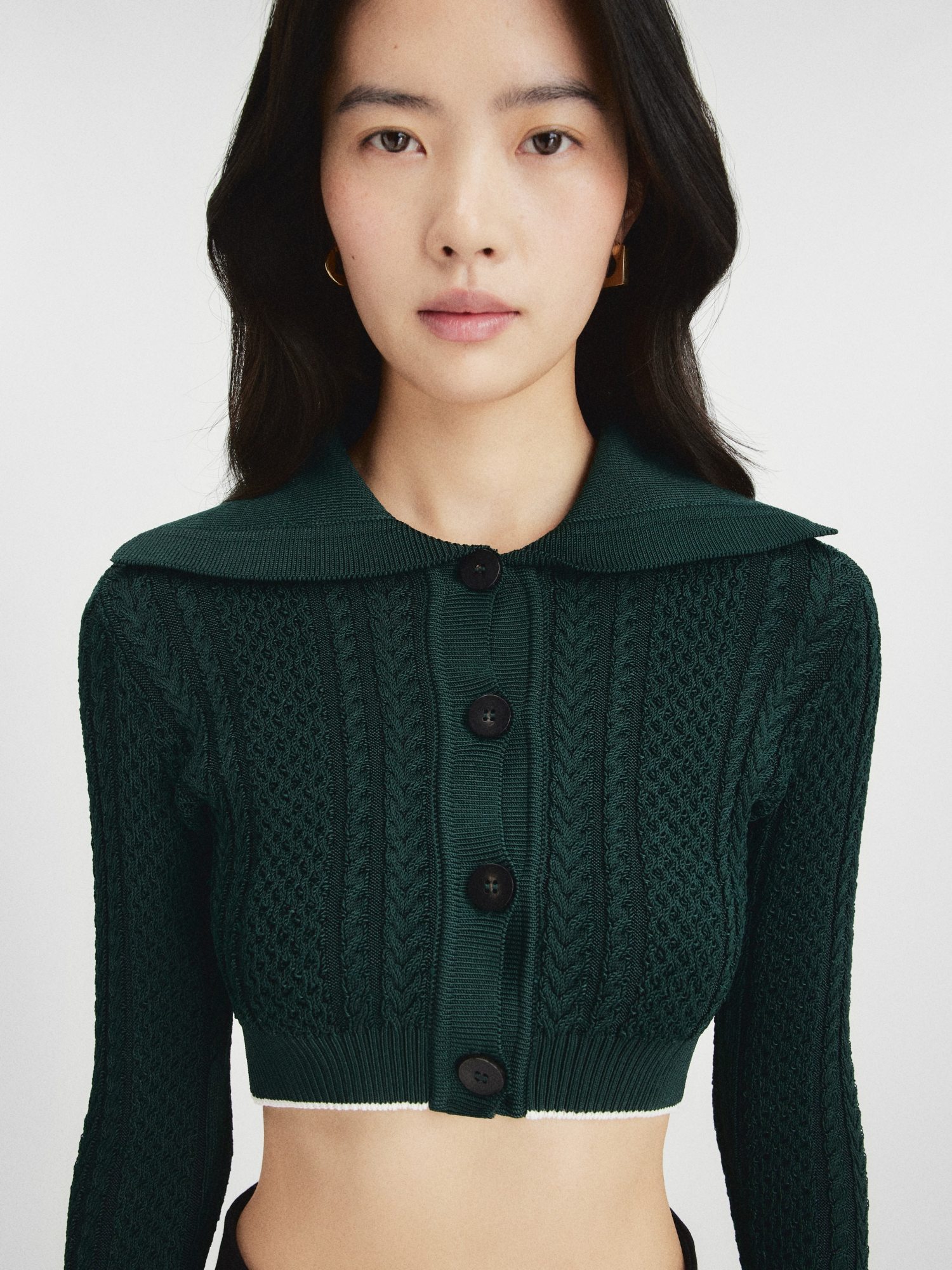 Jacquemus Bela Knitted Cropped Cardigan In Green