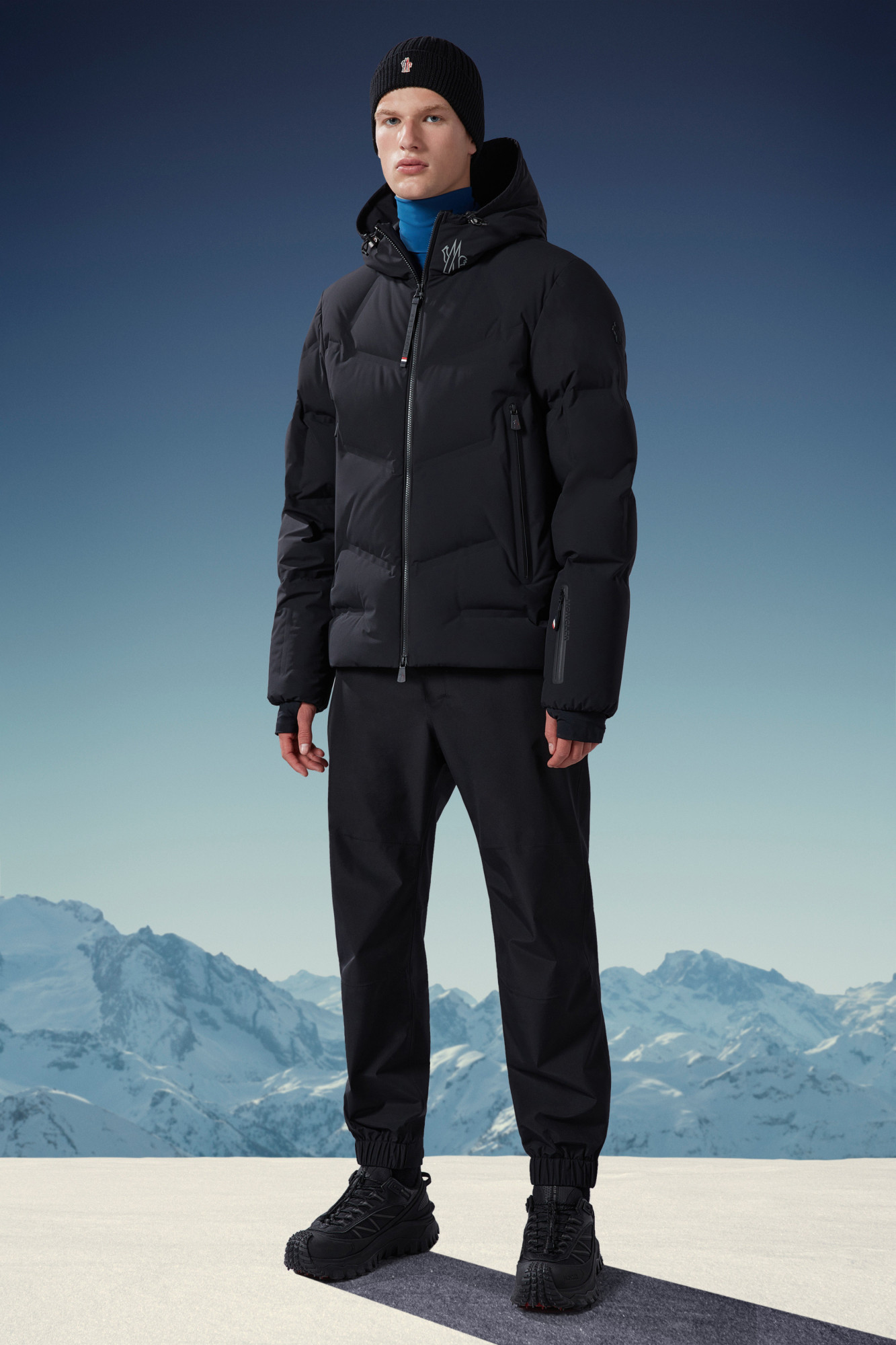 Moncler Logo-print Down Puffer Jacket In Black