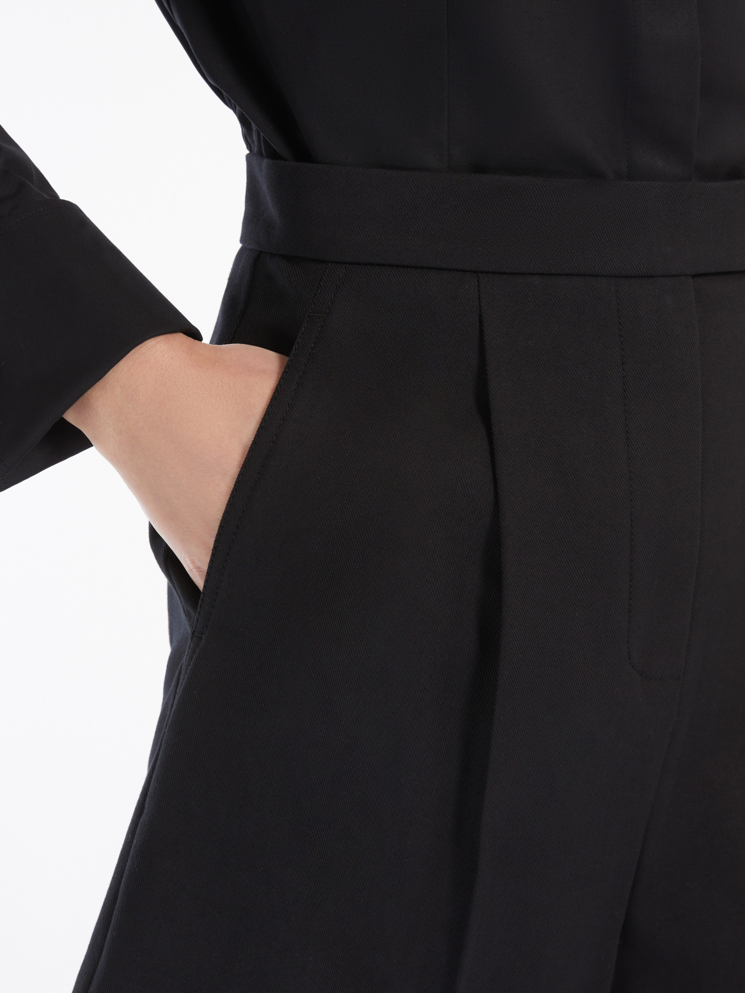 Max Mara Amburgo1234 Shorts In Black