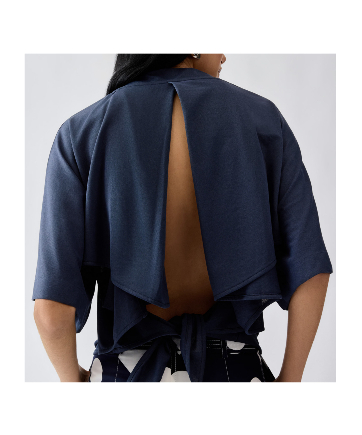 Jacquemus Moisson Open-back T-shirt In Black