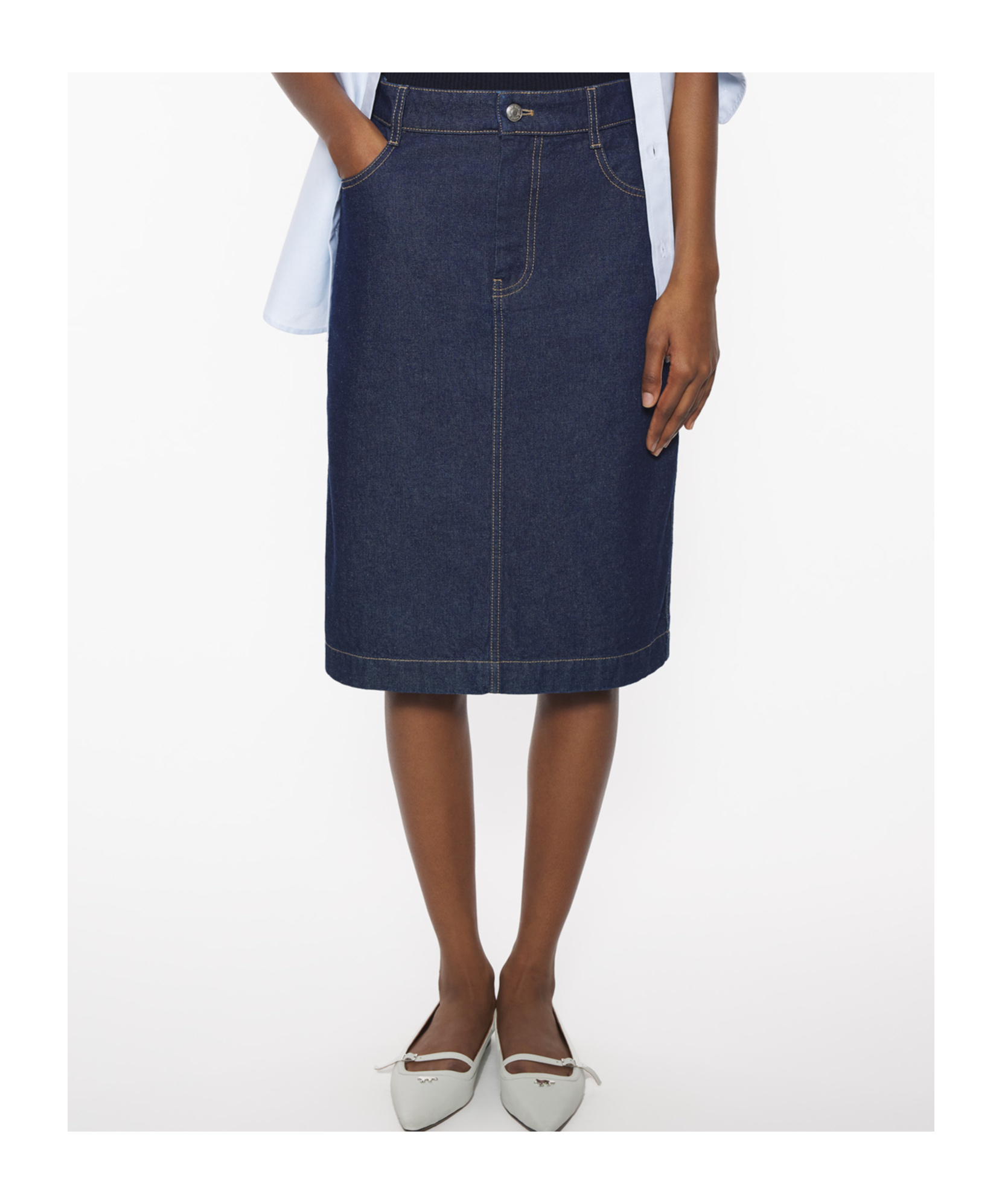 Shop Maison Kitsuné Straight Denim Skirt In Indigo