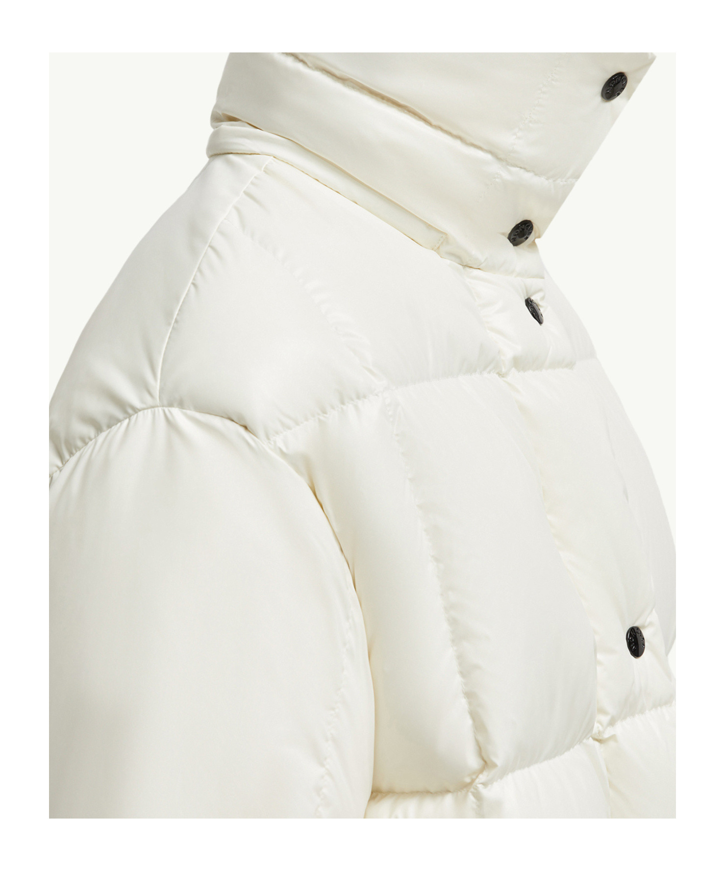 Moncler Parana Hooded Short Down Jacket In White