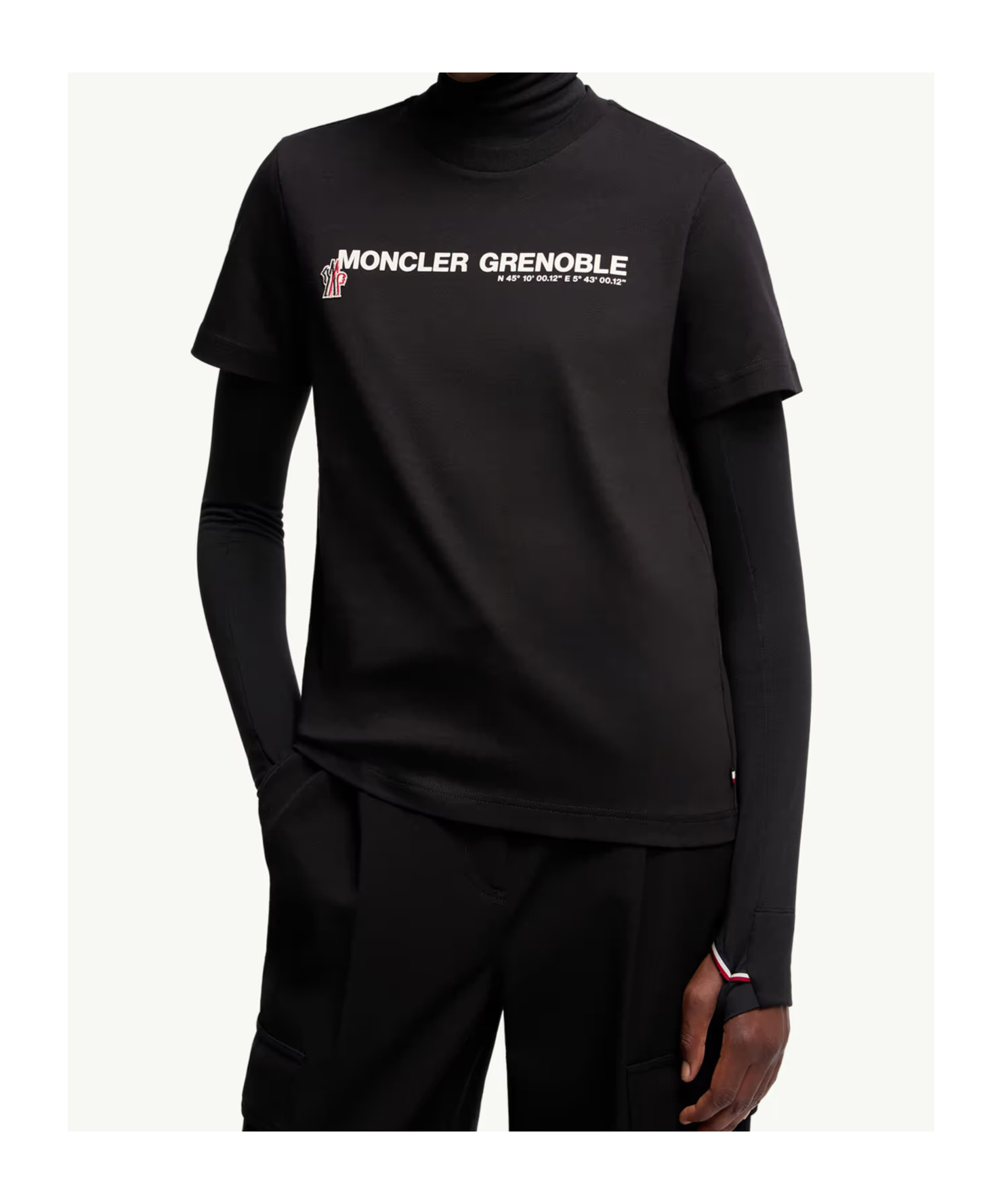 Moncler Contrasting Logo T-shirt In Black