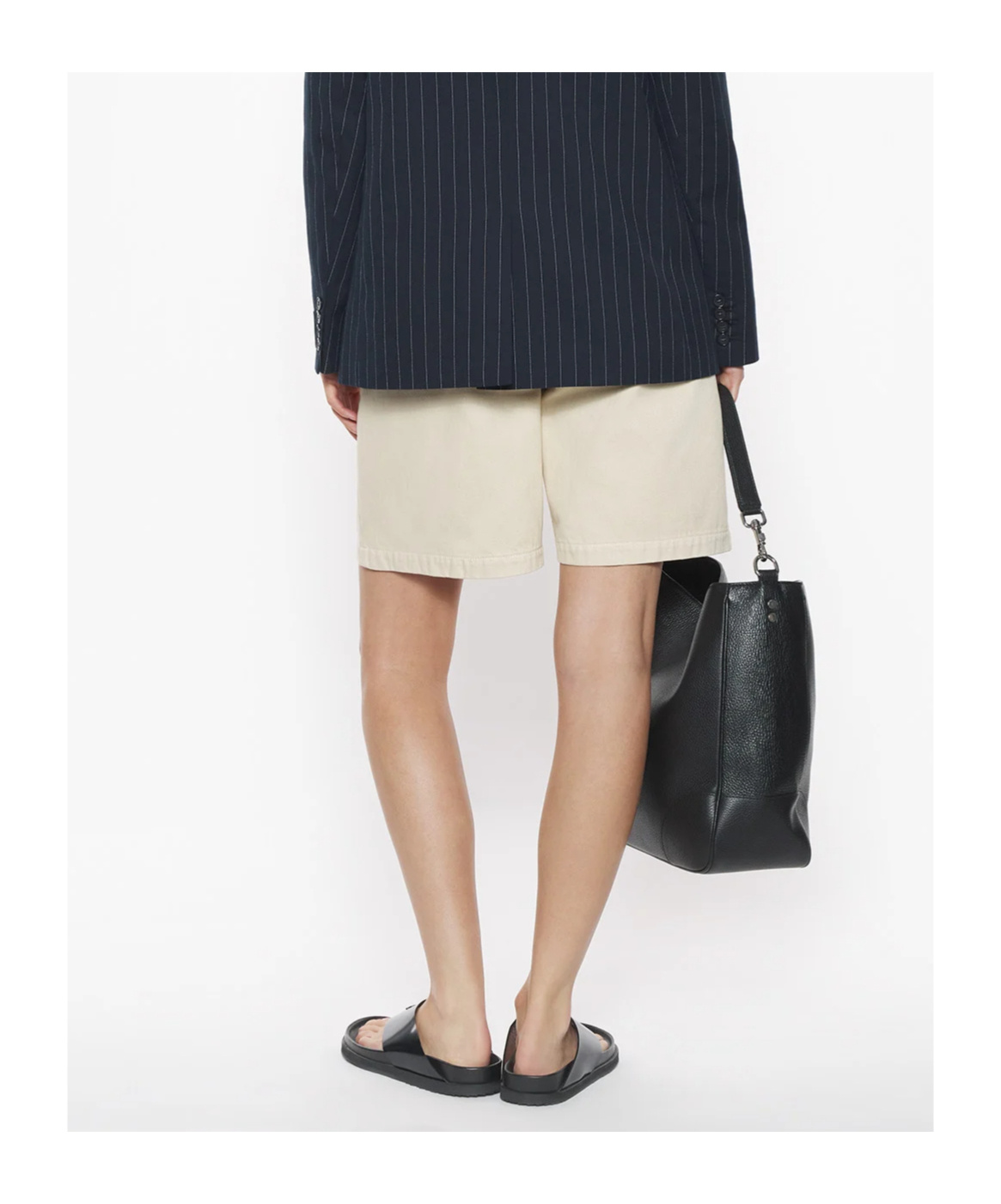 MAISON KITSUNÉ CASUAL PLEATED BERMUDA