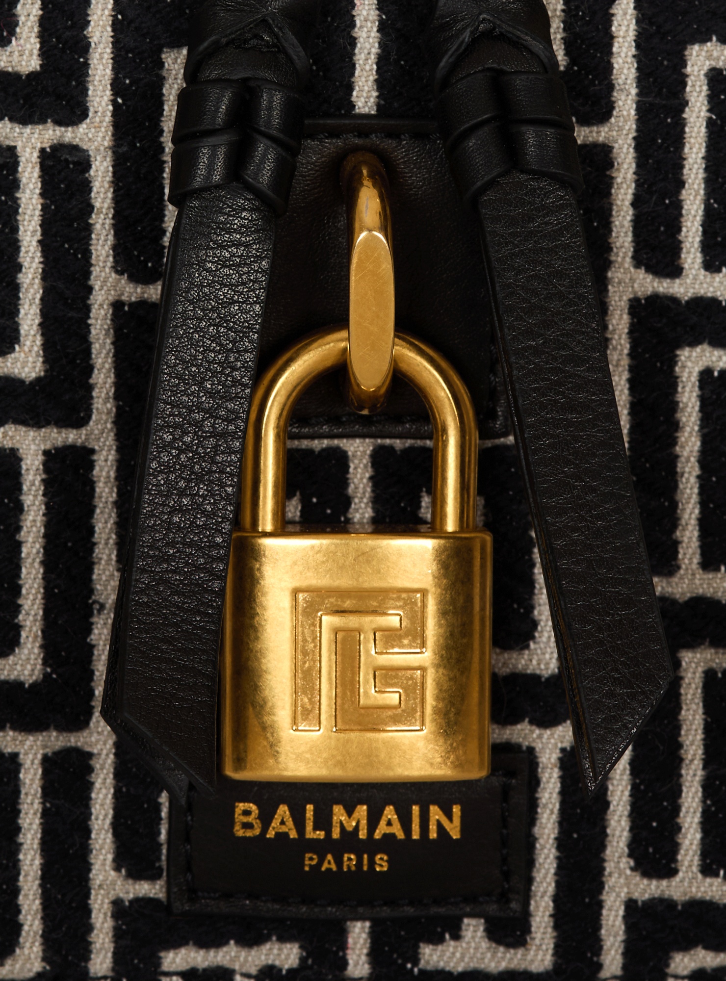 Balmain Pulse Vanity Bag In Monogrammed Jacquard Canvas And Leather In Black