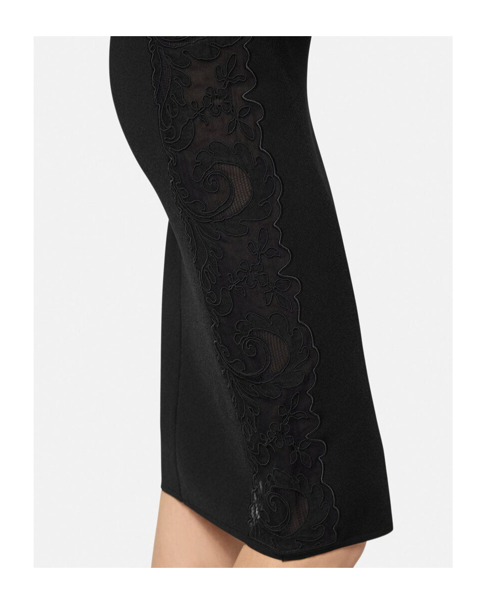 Versace Jupe Mi-longue En Maille À Dentelle Barocco In Black