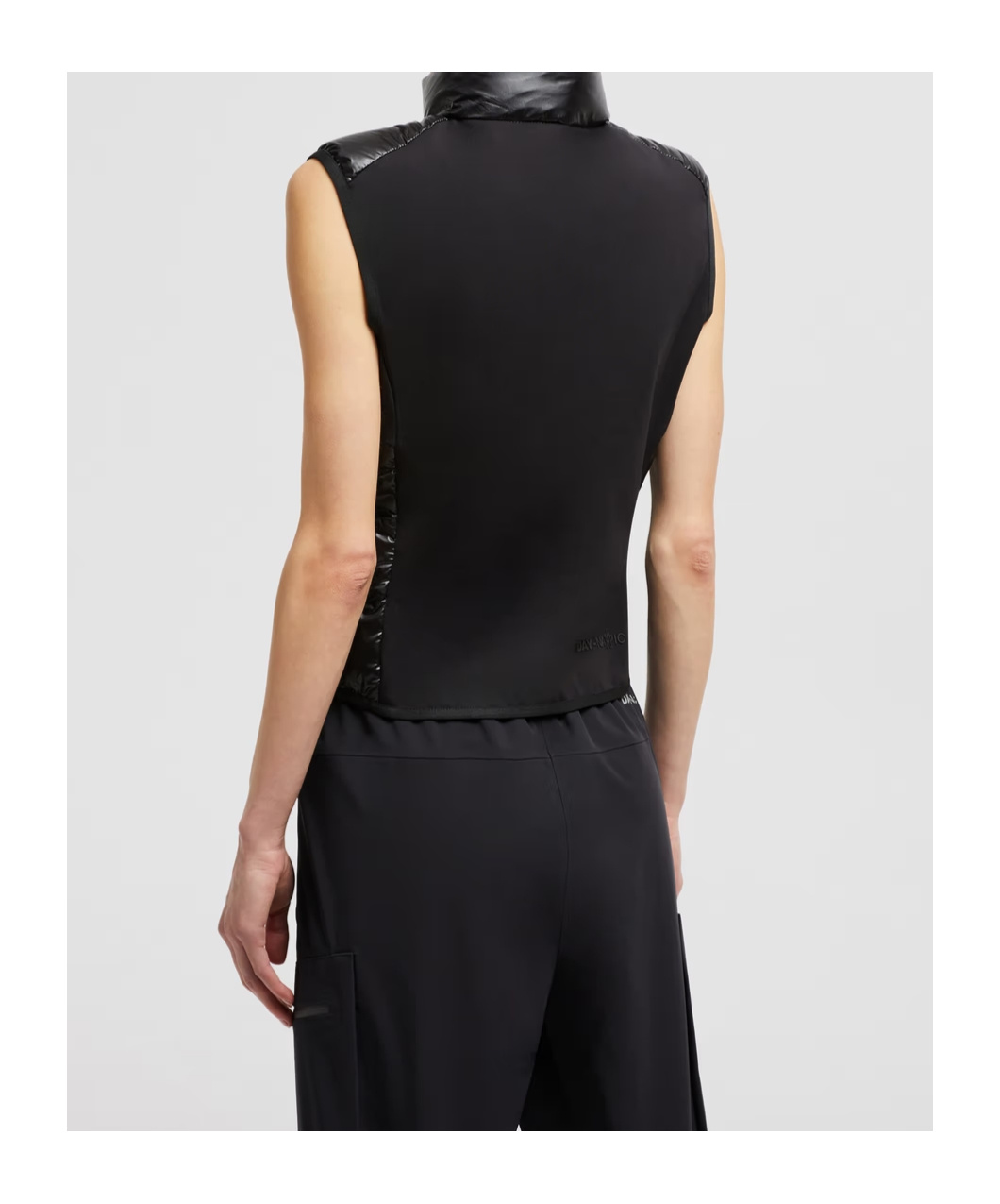 Moncler Gilet Zippé Matelassé En Jersey In Black