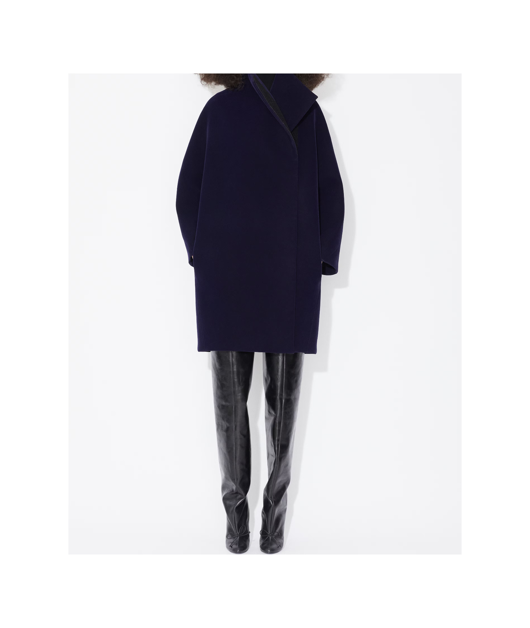 Alaïa Round Long-sleeved Coat In Black