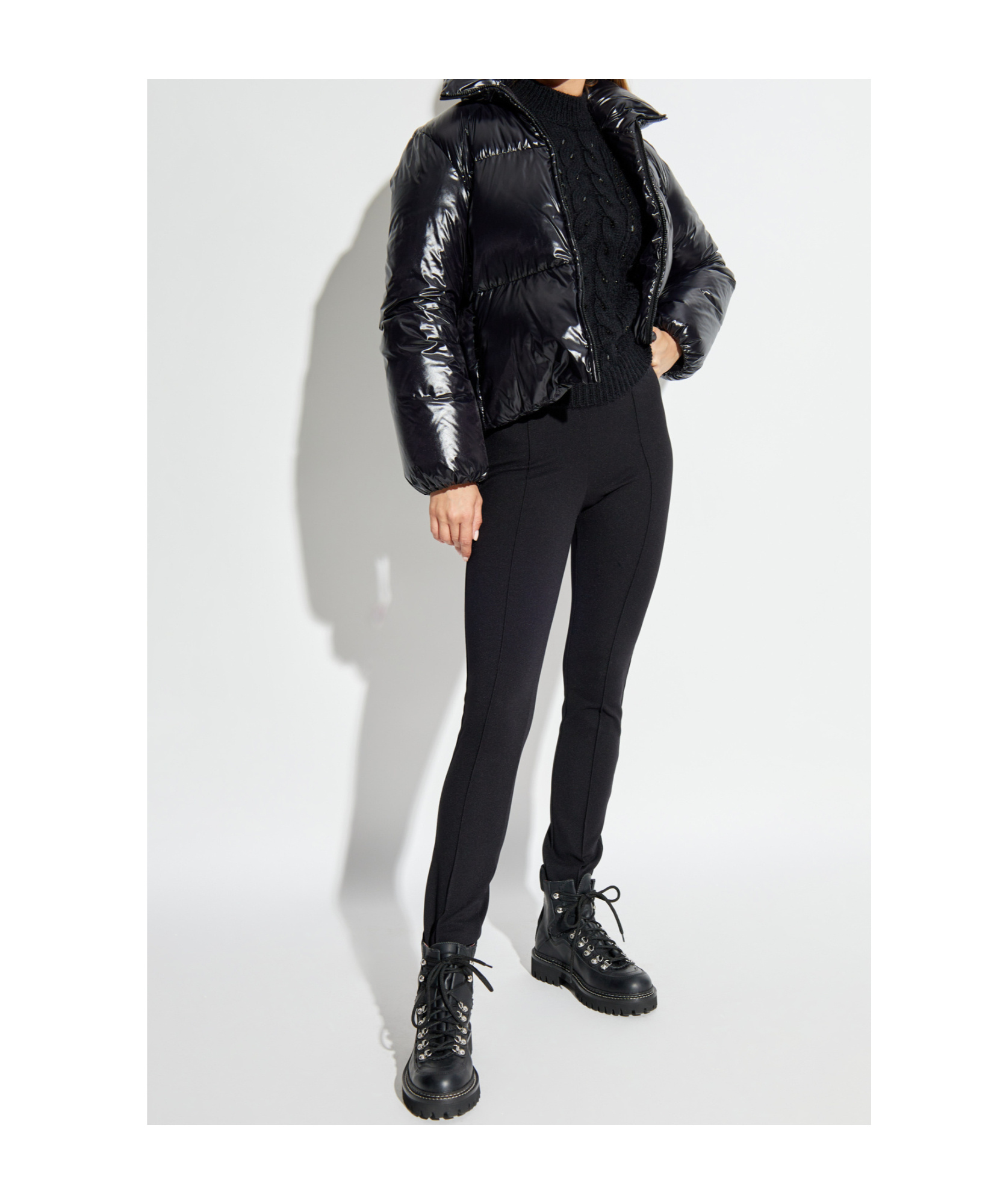 Moncler Breteuil Short Down Jacket Black In Black