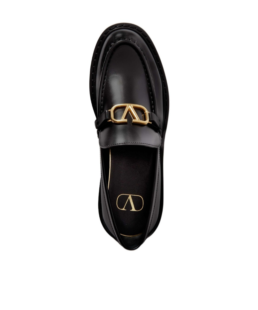 Valentino Garavani Glossy Leather Vlogo Signature Loaf In Black