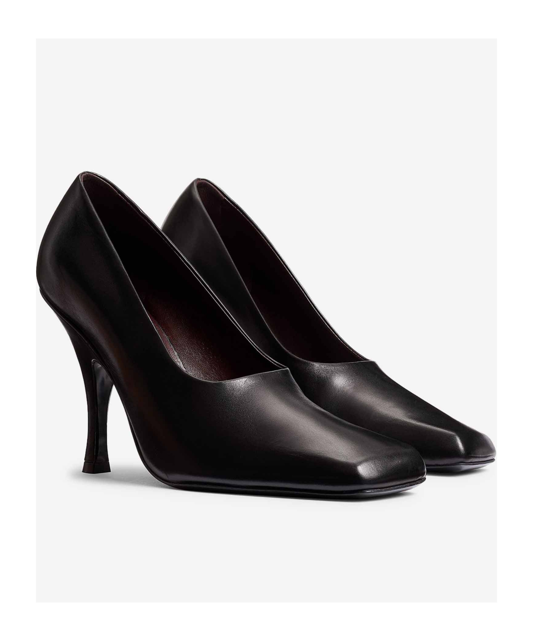 Khaite Eva Peep-toe Leather Pumps In Black