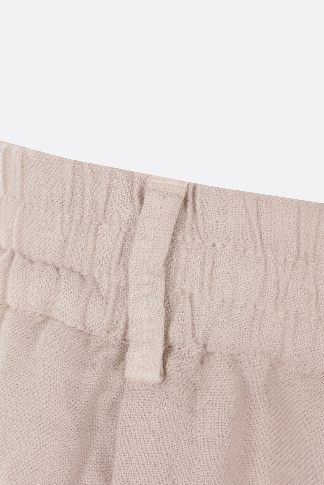 Brunello Cucinelli Elastic Waist Shorts In Nude