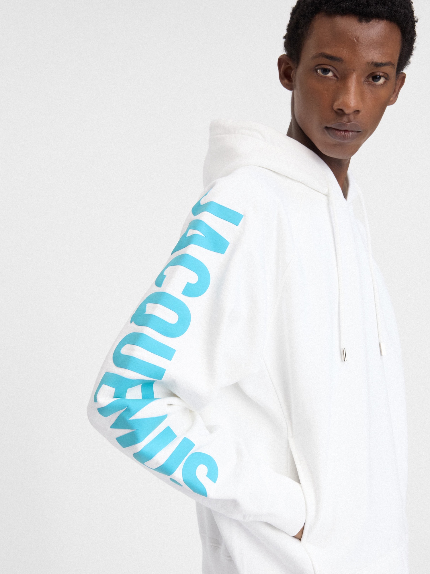 Jacquemus Le Hoodie Typo Hoodie In White
