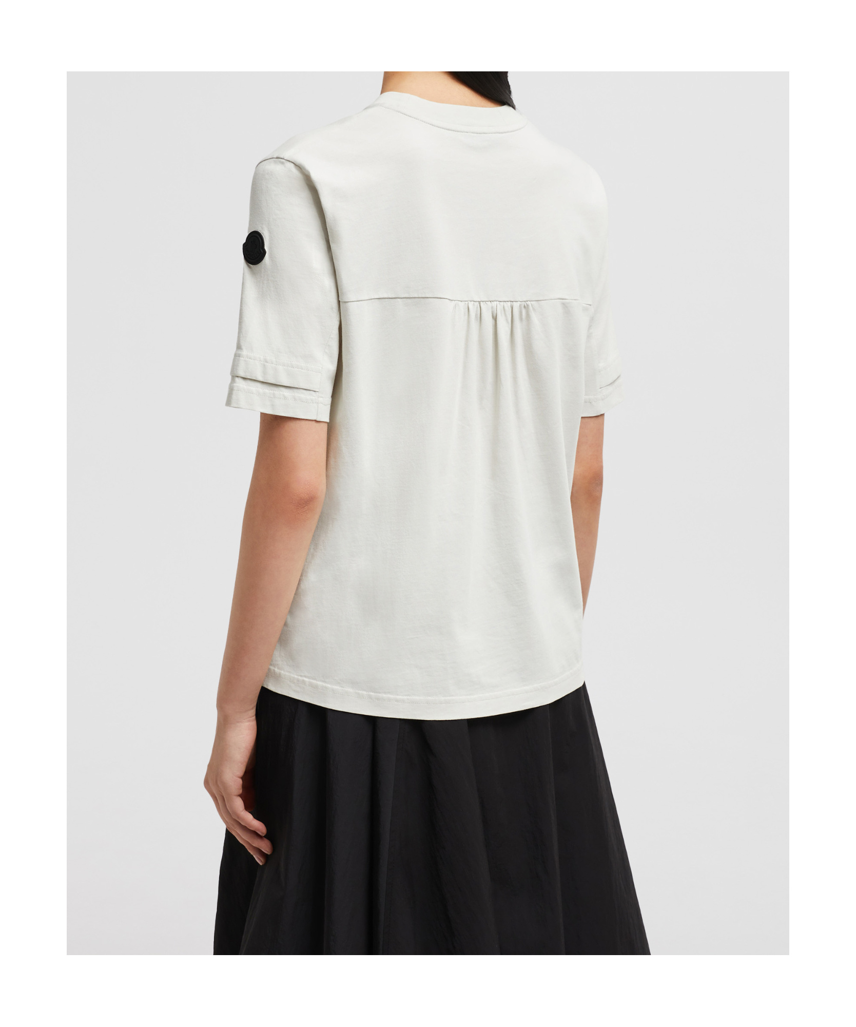 Moncler Embossed Logo Basic T-shirt In Gray