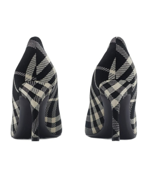 Burberry Woman Pumps Black Size 7 Textile Fibers In Black