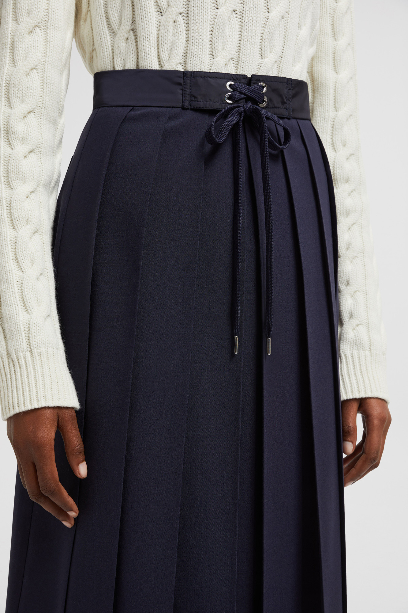 Moncler Wool-blended Pleated Mid-length Dress In Blue