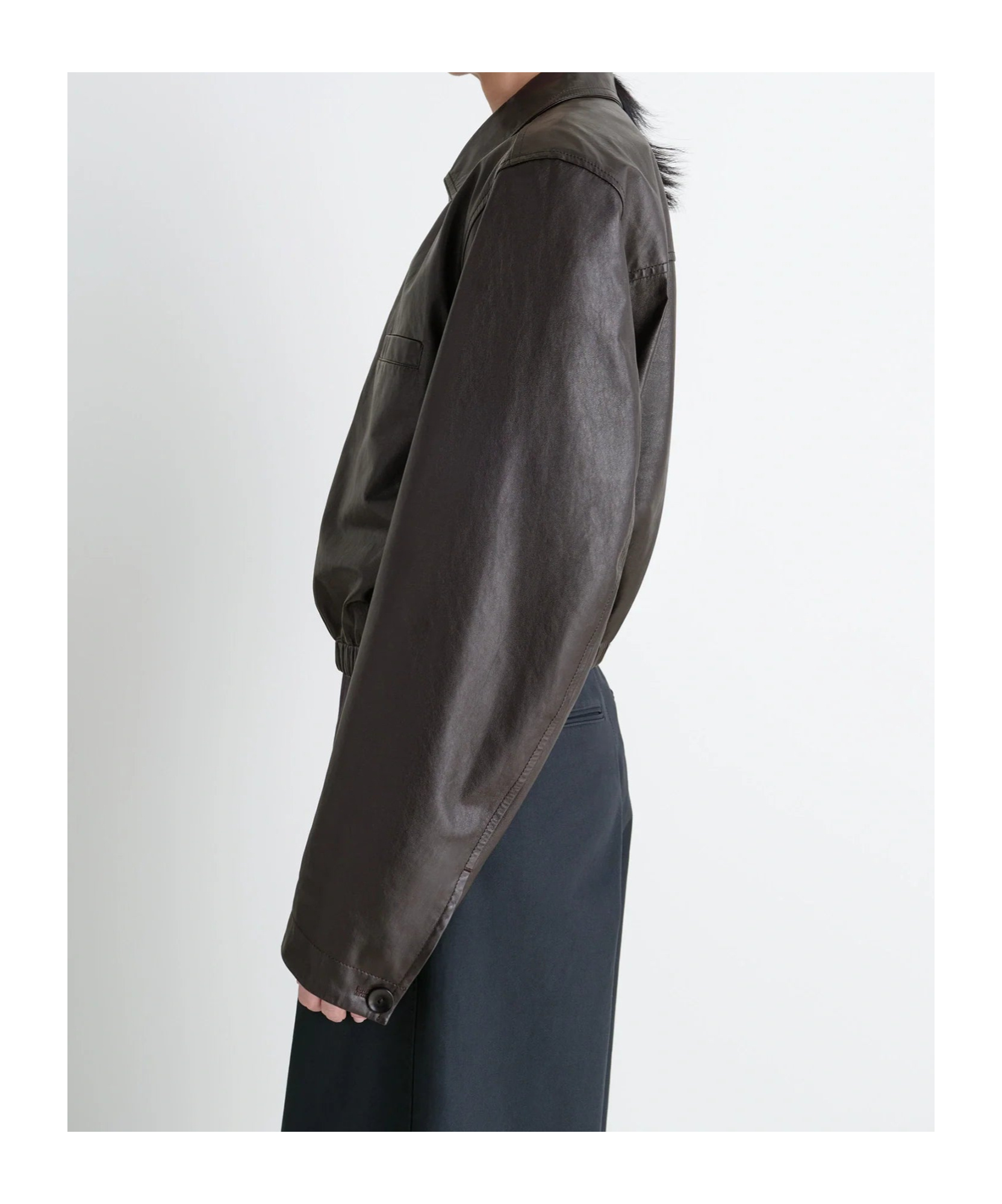 Lemaire Buttoned-up Elasticated Leather Jacket In Burgundy