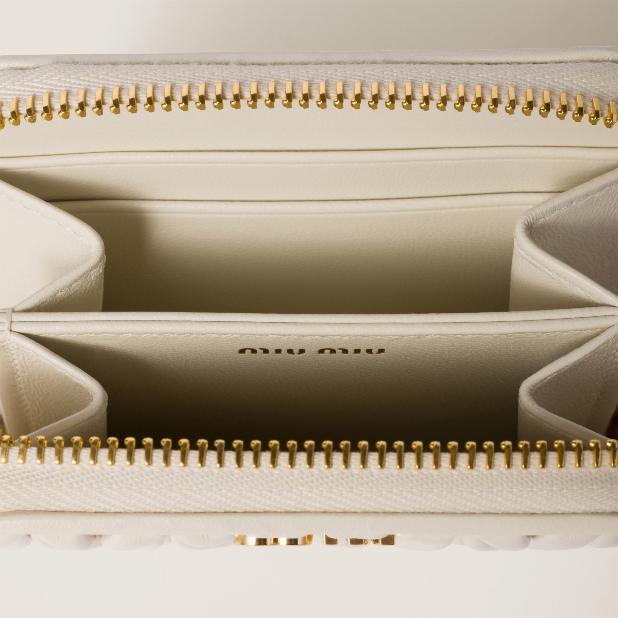 Miu Miu Zipper Wallet In Nude
