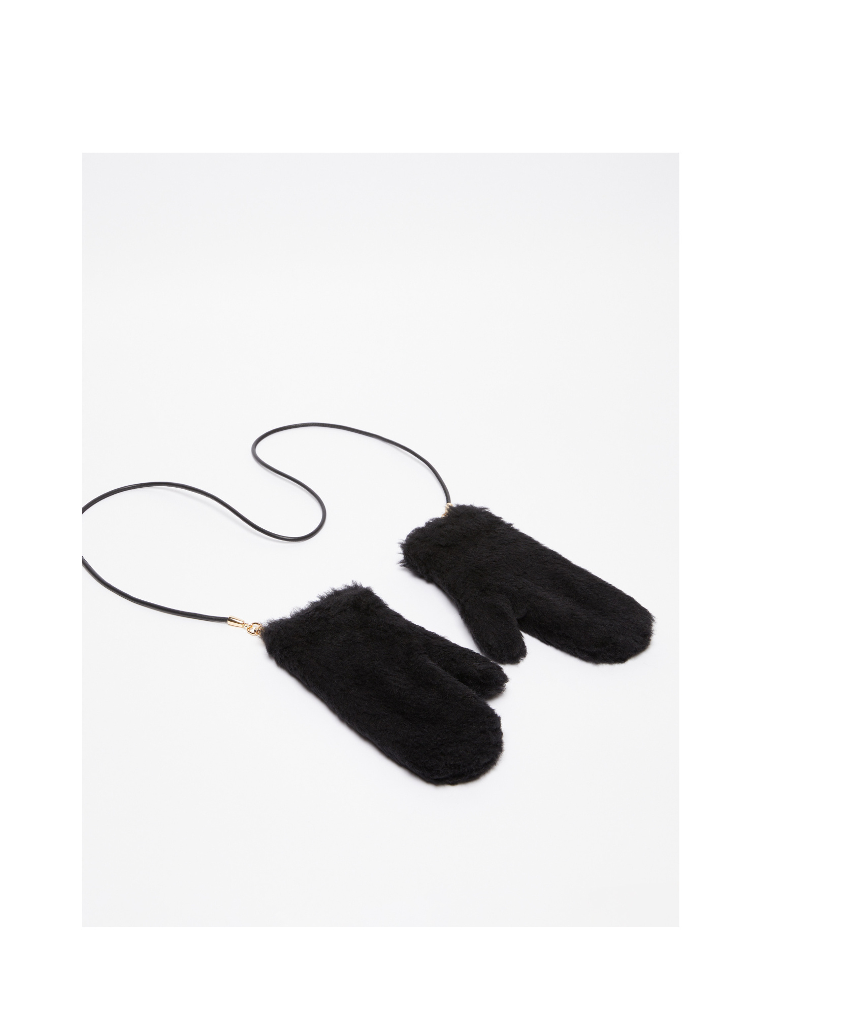 Max Mara Mittens In Alpaca And Wool Teddy Fabric