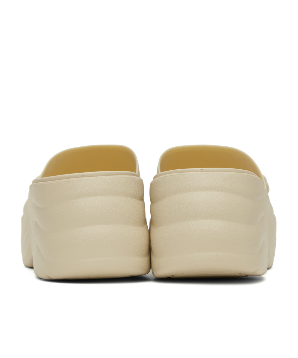 Crocs Logo Details Slippers In Nude