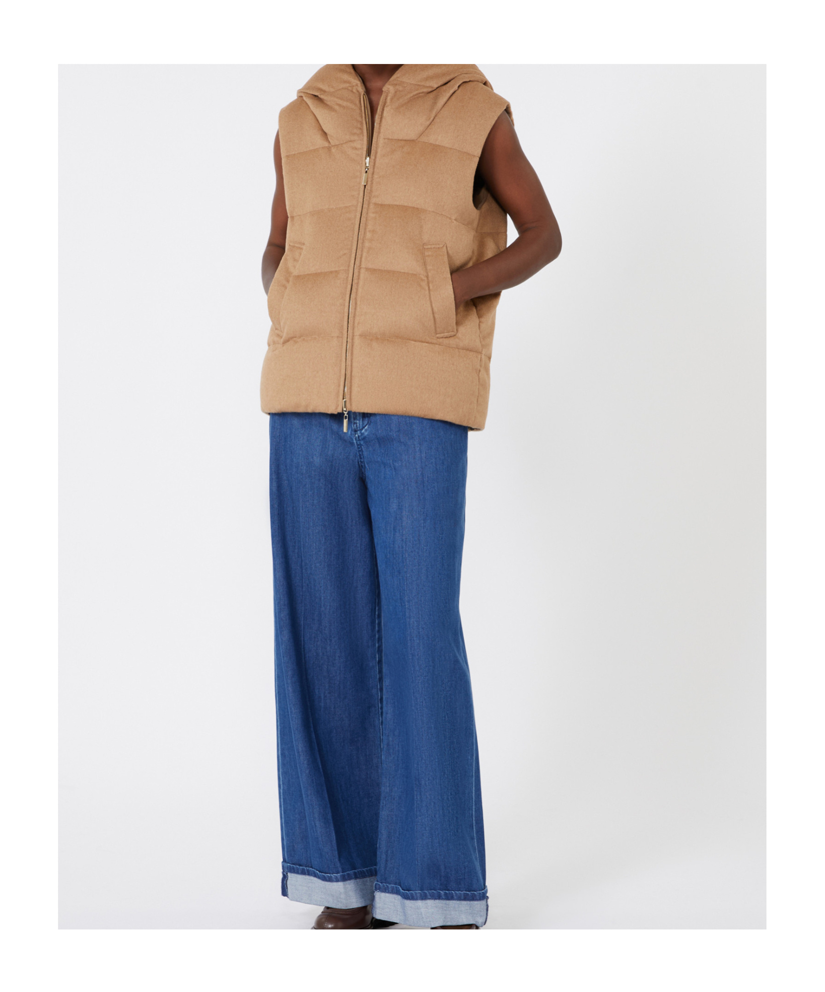 Max Mara Waterproof Taffeta Double-faced Quilted Vest In Brown