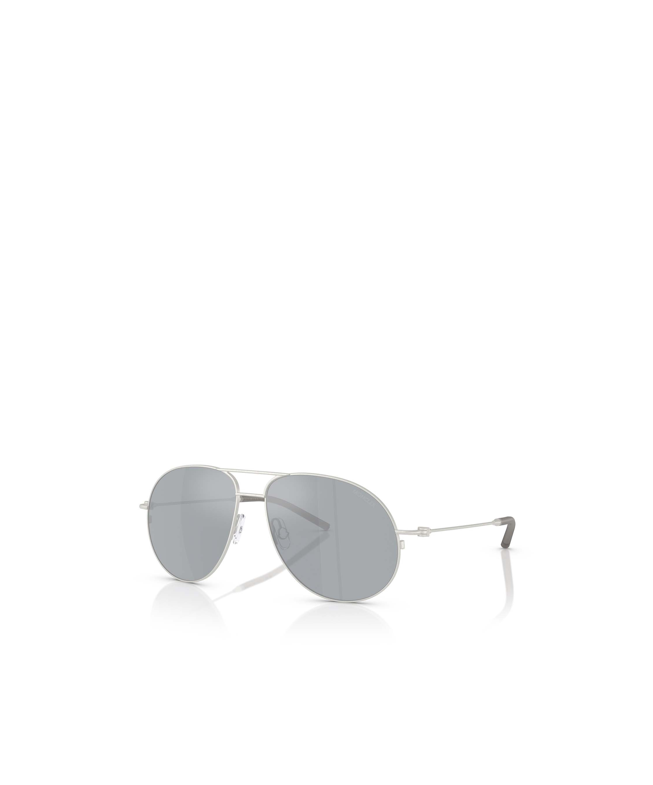 Moncler Eyewear Aviator Frame Sunglasses In Gray