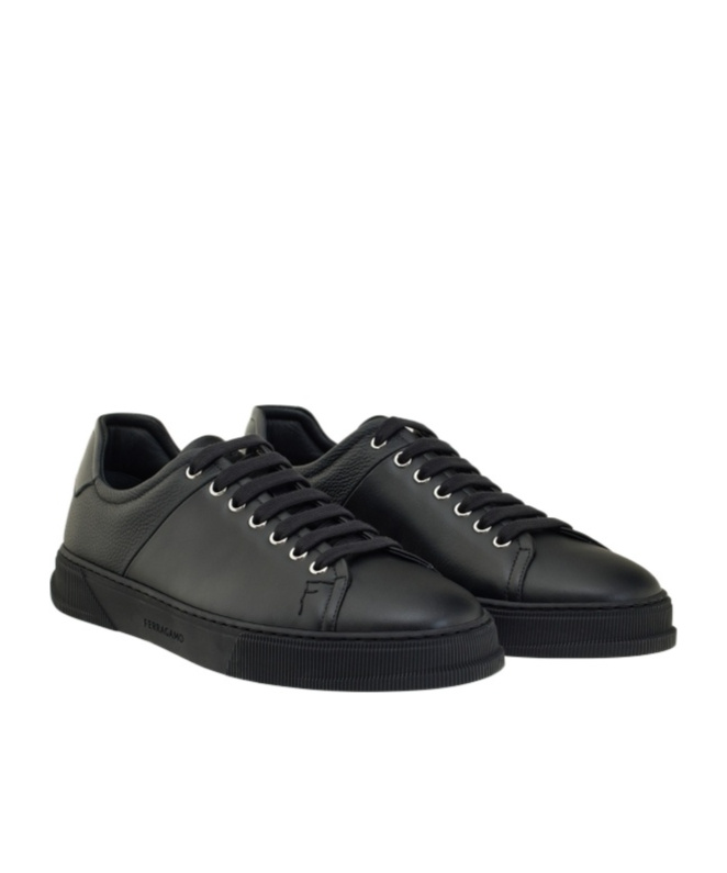 Ferragamo Low-top Trainers In Black