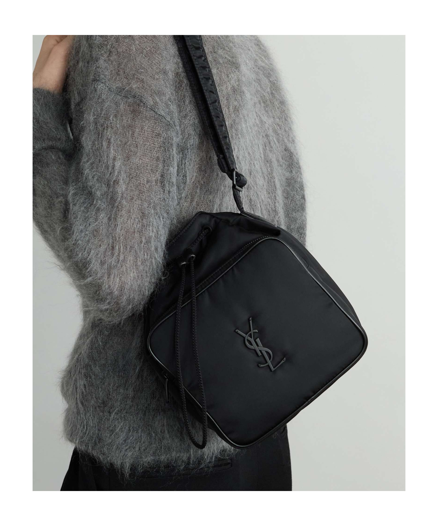 SAINT LAURENT SAINT LAURENT LOGO PLAQUE DRAWSTRING SHOULDER BAG