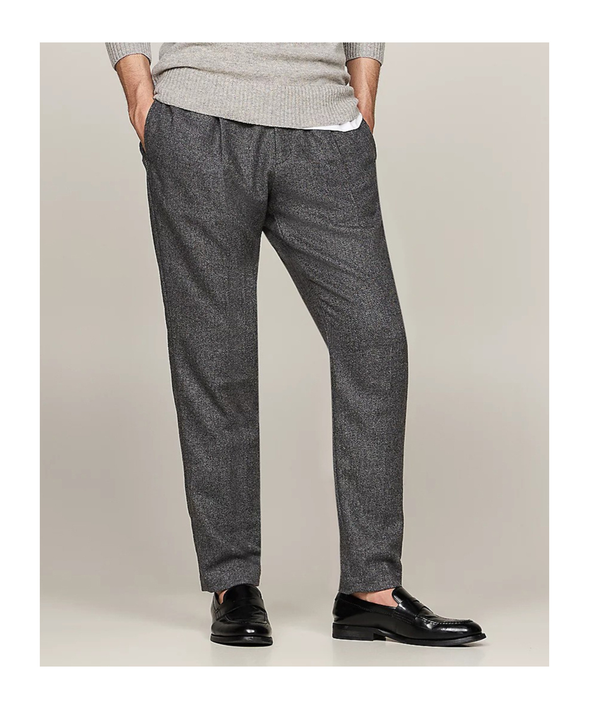 Tommy Hilfiger Belt Loops Slacks In Black
