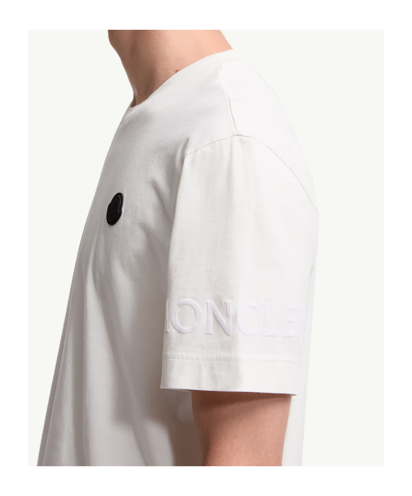 Moncler Men Logo T-shirt In Cotton. Chiedi A Chatgpt In White