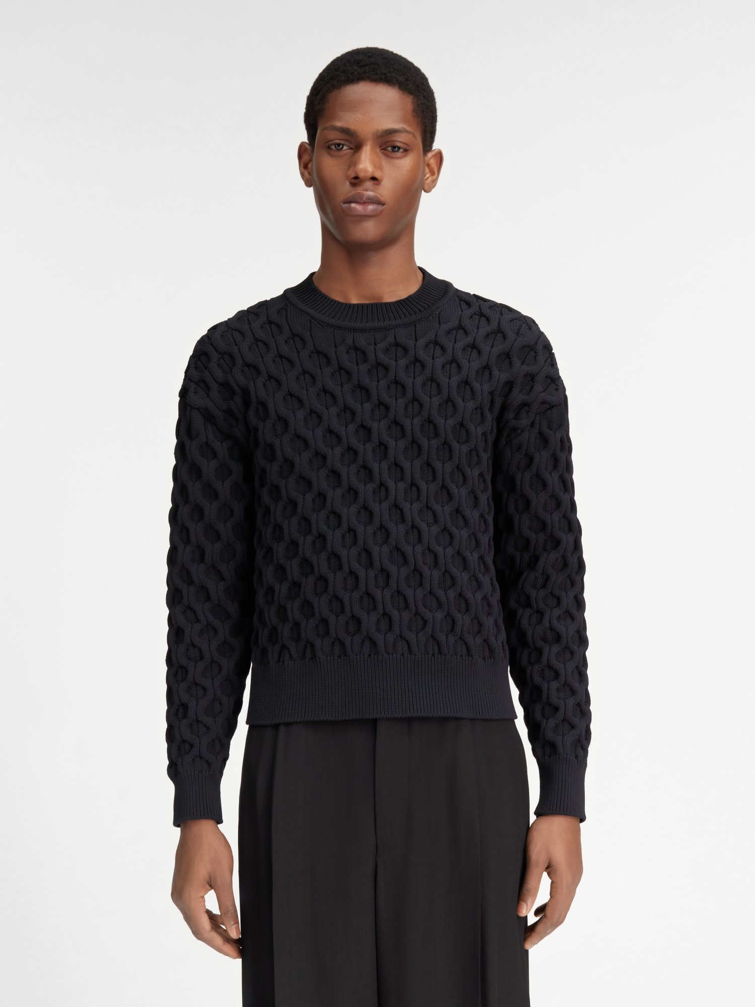 Jacquemus Honeycomb Knitted Sweater In Black