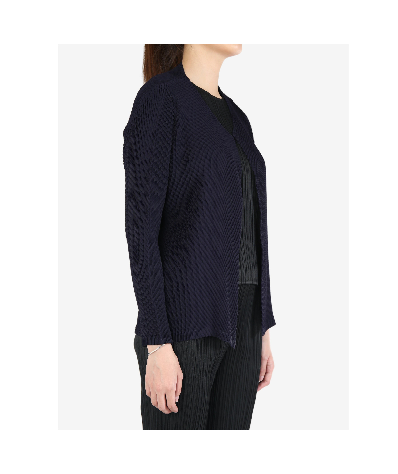 Issey Miyake Orbicular Pleats Cardigan In Black