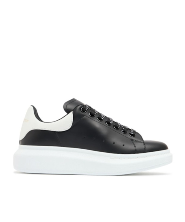 Alexander Mcqueen Black Low Top Sneakers With Logo Lettering On The Tongue In Leather Man