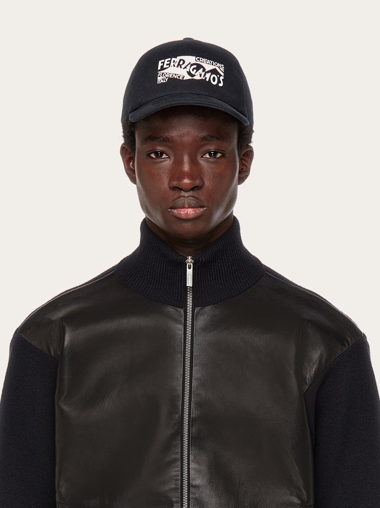 Ferragamo Casquette De Base-ball Avec Logo Blanc In Black