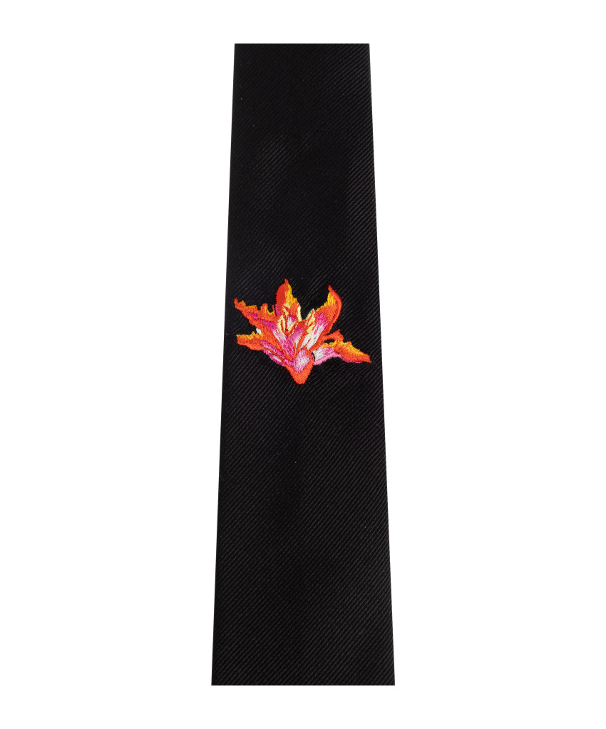 Alexander Mcqueen Flower-embroidered Silk Tie In Black